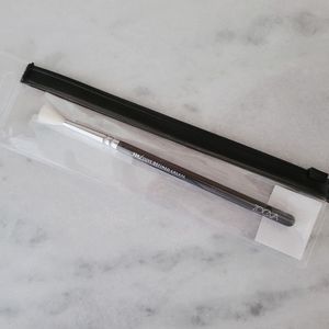 ZOEVA 224 Luxe Defined Crease Brush ✨️ BNIB NEW